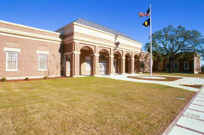 File:Emanuel County Courthouse, GA.jpg