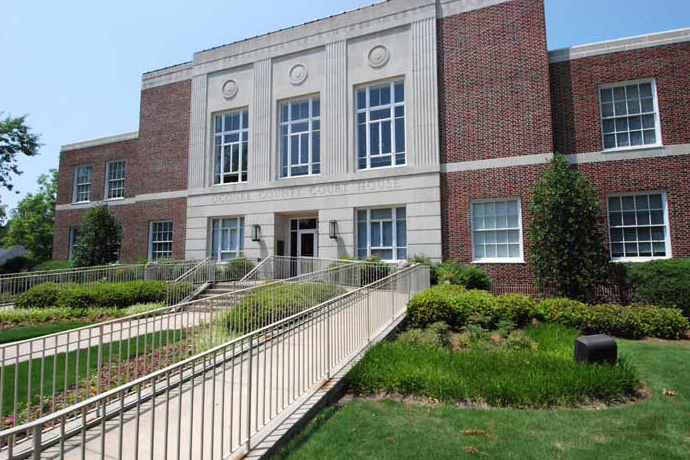 File:Oconee County Courthouse, GA.jpg