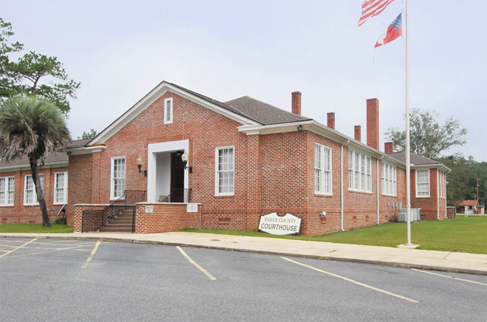File:Baker County Courthouse, GA.jpg
