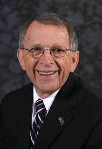 File:Vern Swanson.jpg