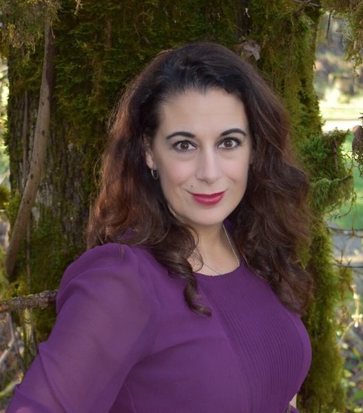 File:Gina Calanni.jpg
