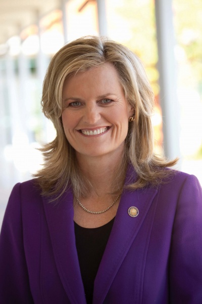 File:Leslie Daigle.jpg