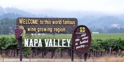 Napa Valley welcome sign.jpg