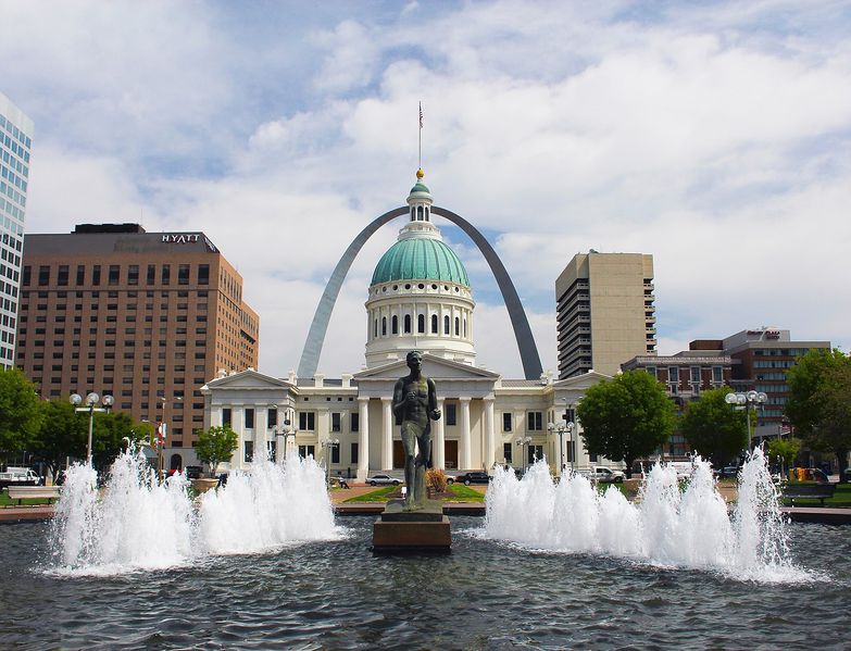 File:MO St Louis Arch.jpg