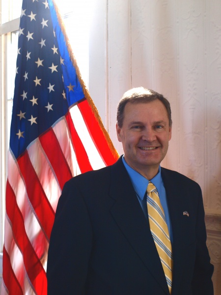 File:TonyBrush.jpg