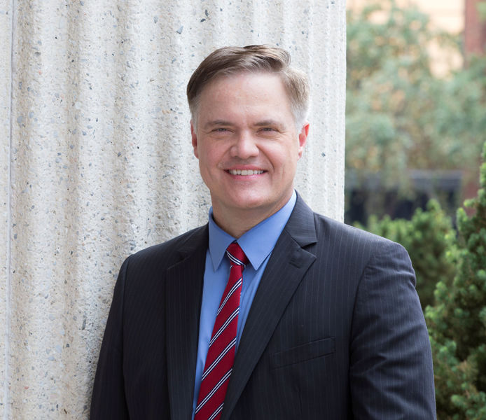 File:Byron DeLear.jpg