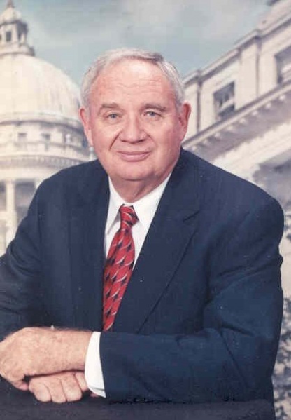 File:Noal Akins.jpg