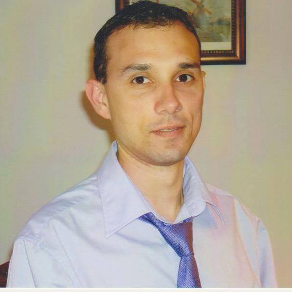 File:DavidColon.jpg