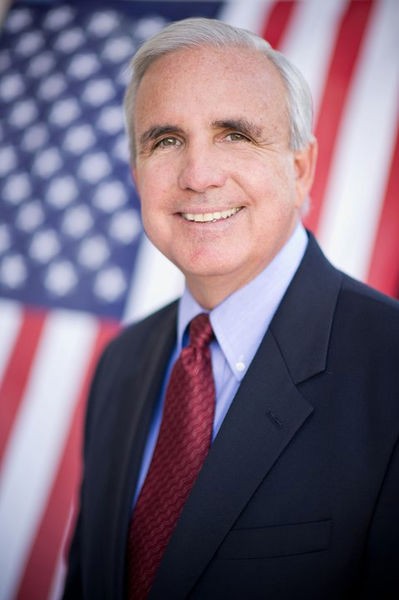 File:Carlos Gimenez.jpg
