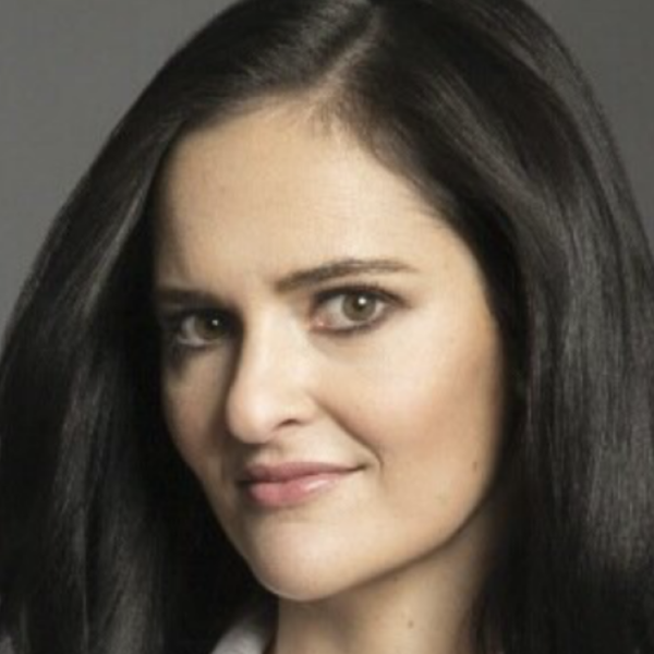 File:Lis Smith.png