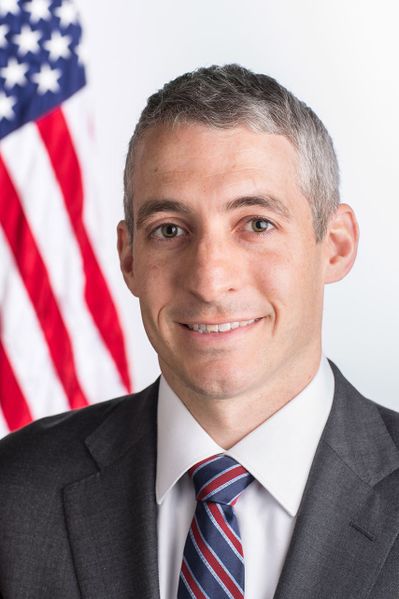 File:Greg Schultz Portrait.jpg