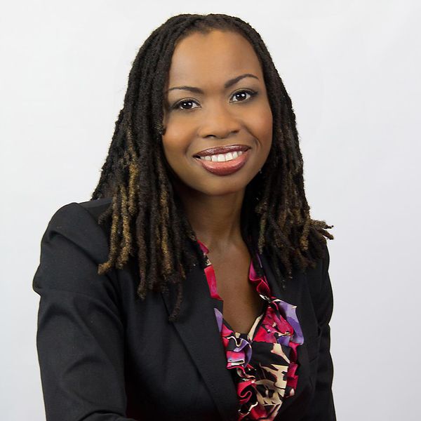 File:Aya Eneli.jpg
