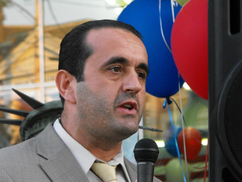 File:Peter Lumaj.jpg