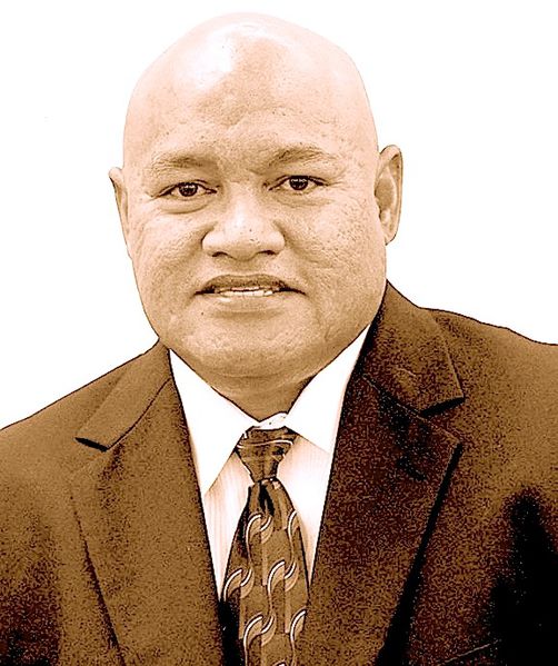 File:Sam Puletasi.jpg