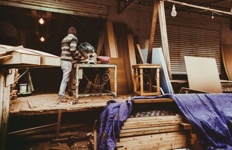 File:Construction wood saw.jpeg