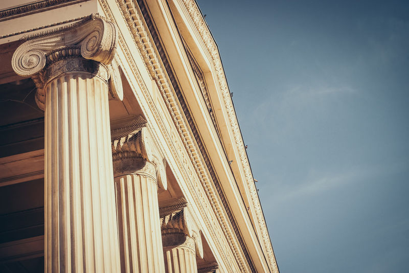 File:Court pillars small.jpeg