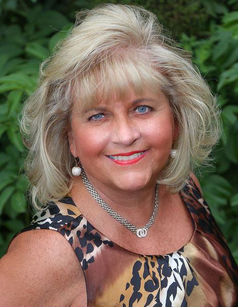 File:Larraine Lencki.jpg