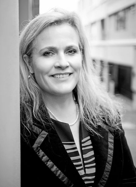 File:Michelle Darnell.jpg