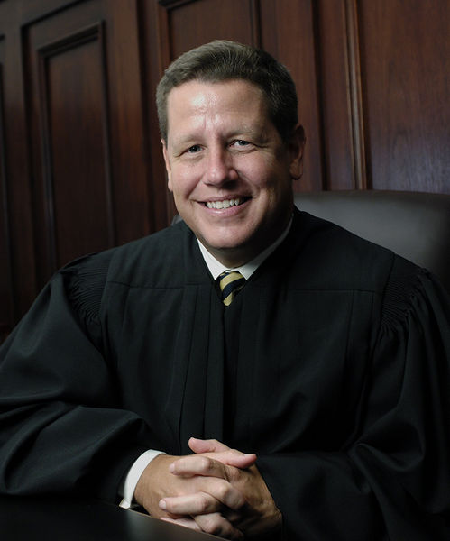 File:Timothy-Batten.jpg