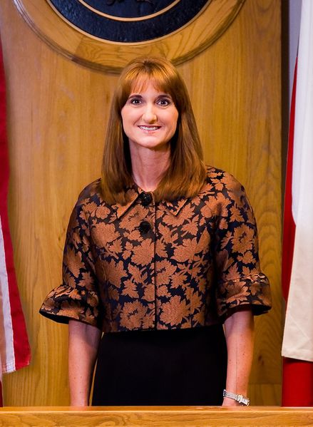 File:Suzanne-Brooks.jpg