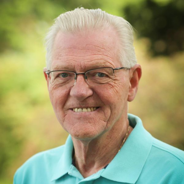 File:Gene Davis-NJ.jpg