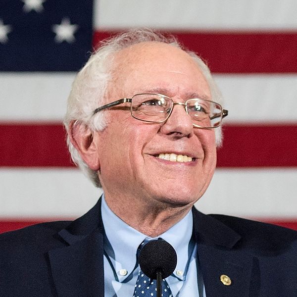 File:Bernie Sanders Square.jpg
