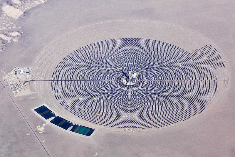 File:Crescent Dunes Solar Energy Project.jpg
