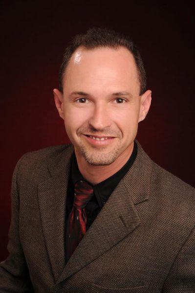 File:Terry Robertson photo 2016.jpg