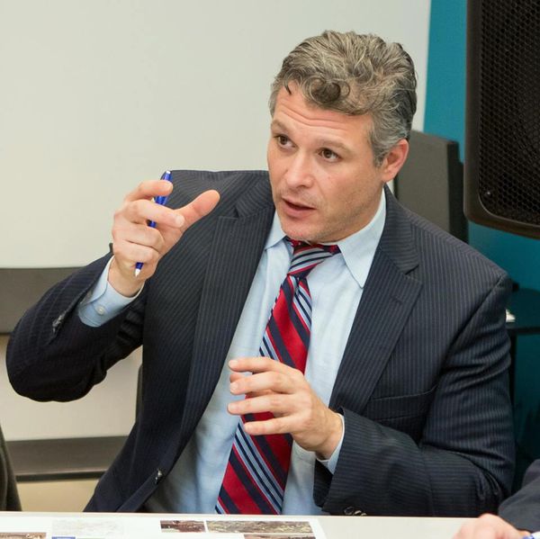 File:Roy Avellaneda.jpg