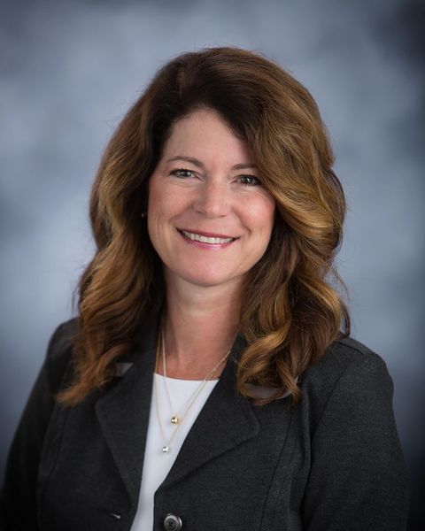 File:Suzanne Geist.jpg