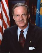 Tom Carper.jpg