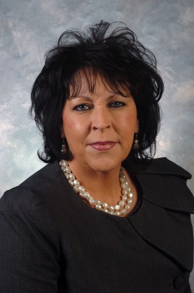 File:Regina Bunch.jpg