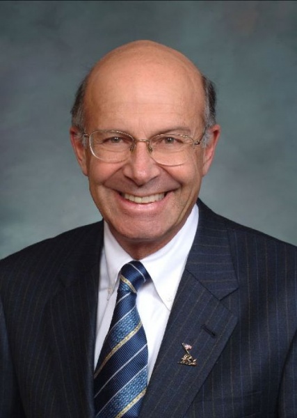 File:Bernie Buescher.jpg