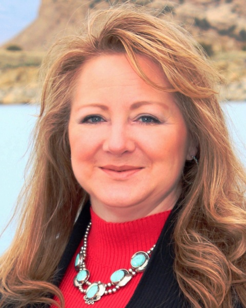 File:Echo Renner.jpg