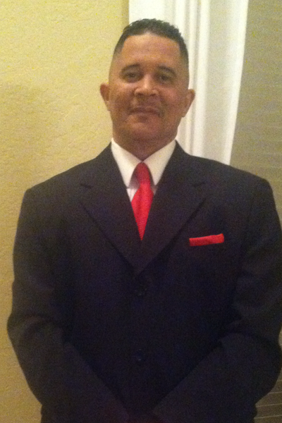 File:Derek Thomas.png