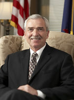 Tom Henry1.jpg