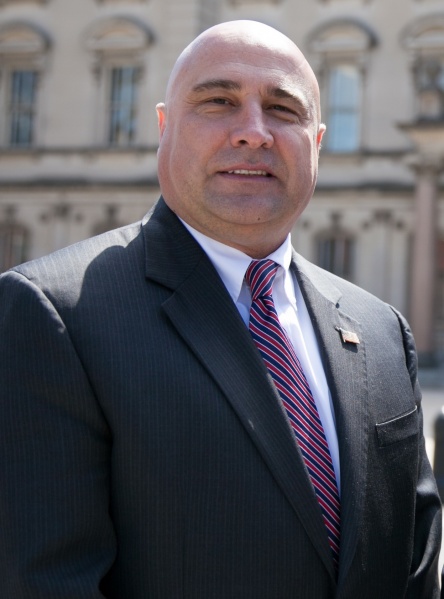 File:Anthonyogozalek.jpg